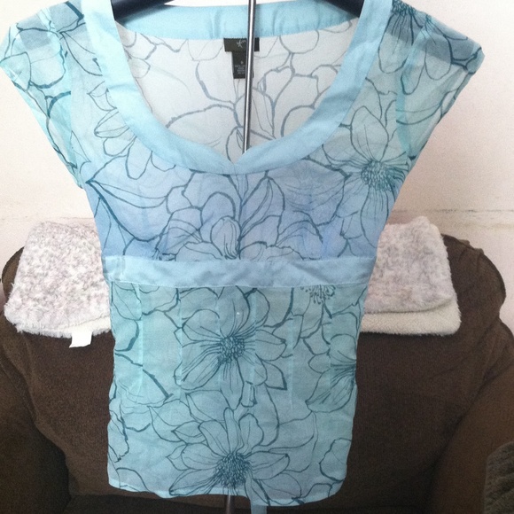 Turquoise summer top