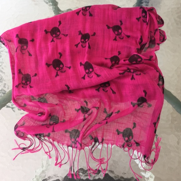 Pink scarf with black skulls
