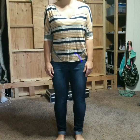 Shirt - Picture 3 of 4