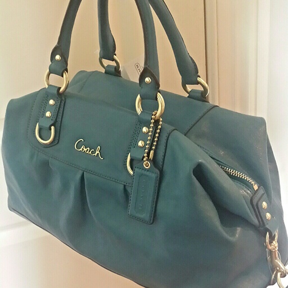 NWT Coach Handbag!!!
