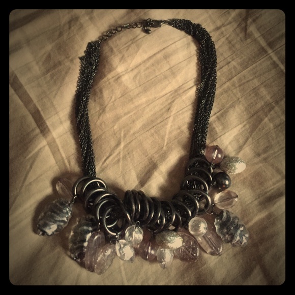 Accessories - Gaudy necklace