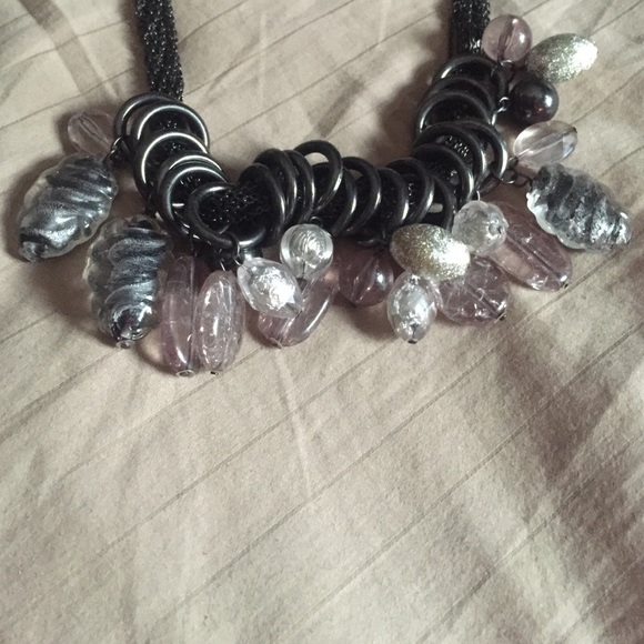 Gaudy necklace - Picture 2 of 3