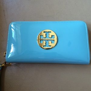 Tory burch mint check wallet