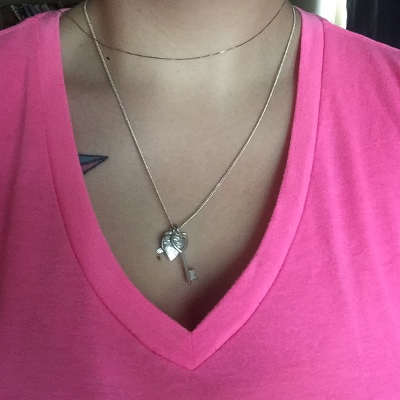 Three charmed necklace - Picture 2 of 4