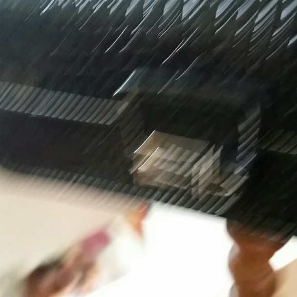 Clutch - Picture 2 of 2