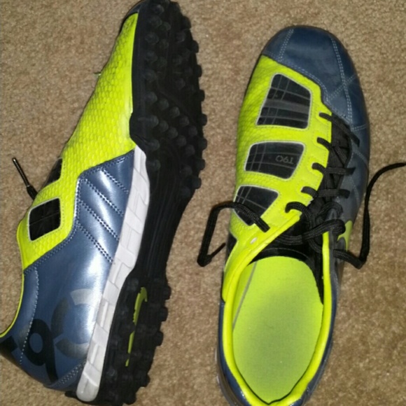 Nike indoor soccer cleats