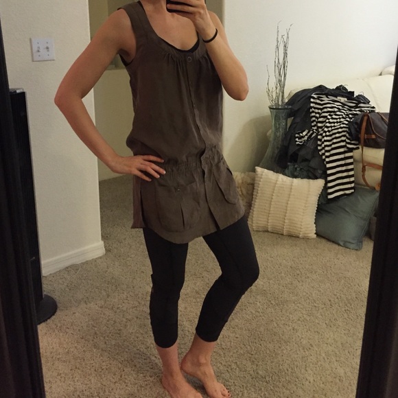 Bebe XS suede silk top with buttons and pockets.