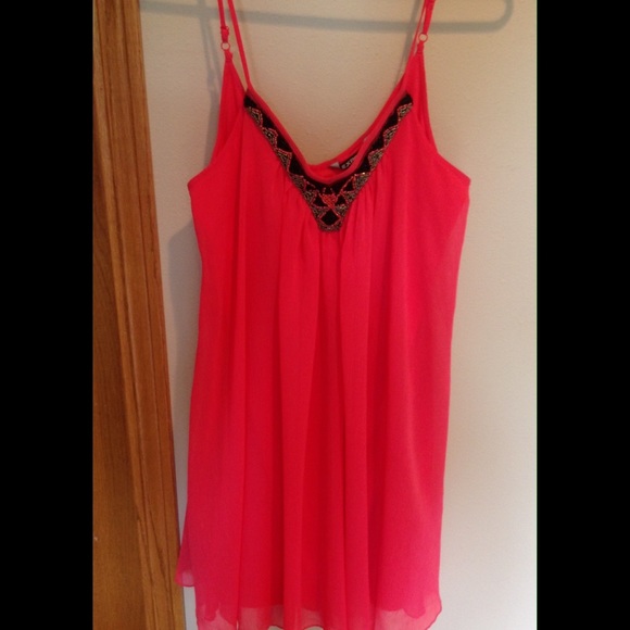 Flowy coral Express dress!