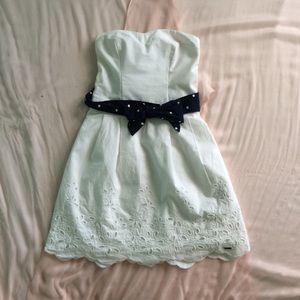 White strapless Hollister dress with belt