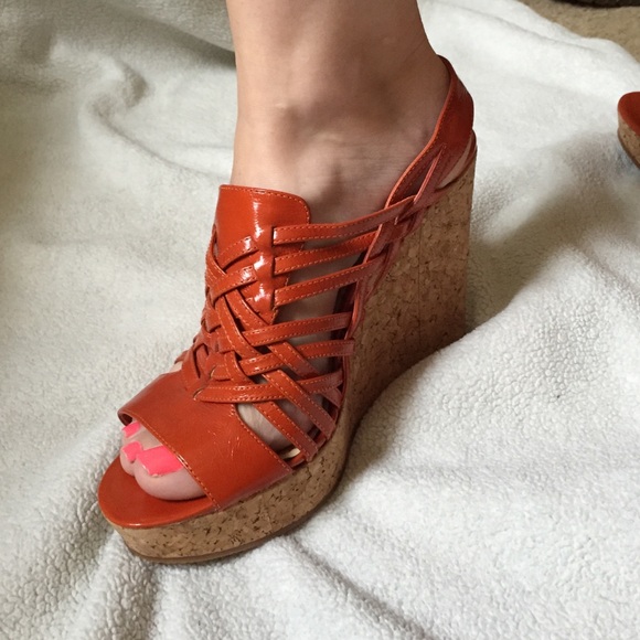 NWOT Enzo Angiolini Orange Platform Wedges sz6 - Picture 3 of 4