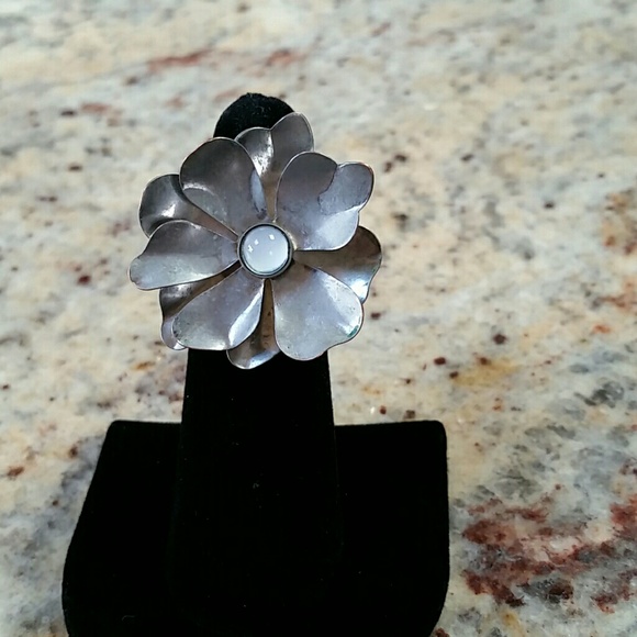 Silver flower ring
