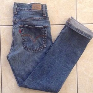Levi's Mid Rise Skinny Jeans