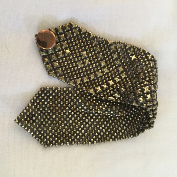 Arm Cuff - Picture 2 of 3