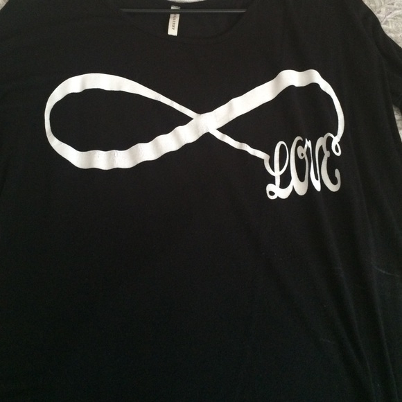 Black graphic top