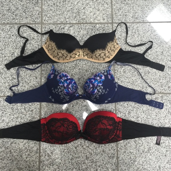 VS Victoria Secret Bra Lot 34c