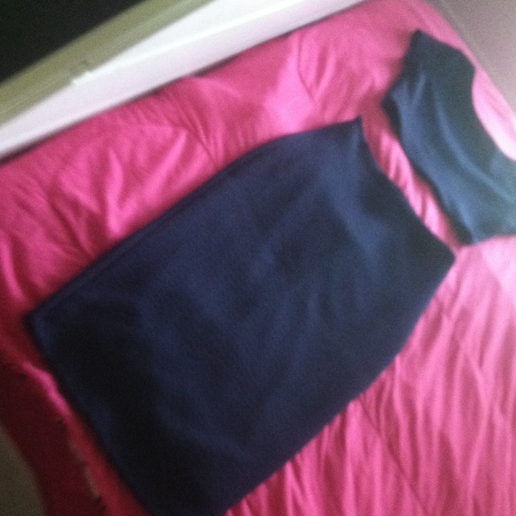 I'm selling a 2 piece hot miami styles outfit!