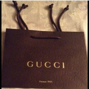 TEN Gucci bags ! Perfect for small accessories