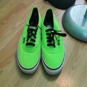 💚 Lime Green Vans 👟