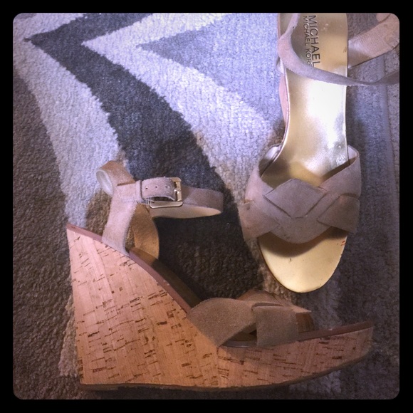 Very hot Michael Kors wedges!!