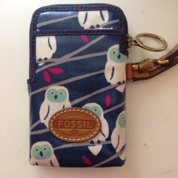 WRISTLET FOR PHONE AND WALLET ✨