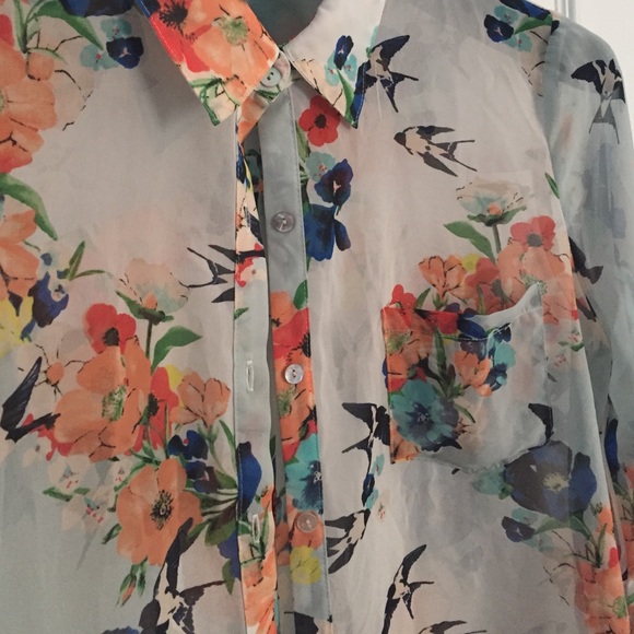 Floral Blouse - Picture 3 of 3