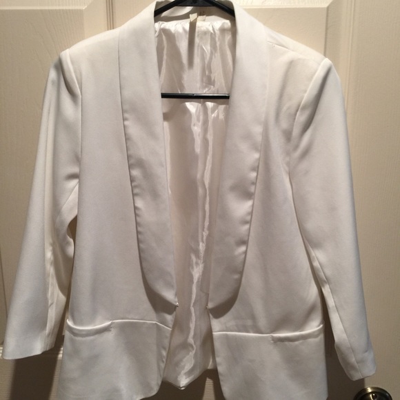 Euc Miami white 3/4 sleeve blazer jacket
