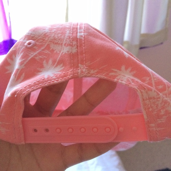 Pink SnapBack - Picture 3 of 4