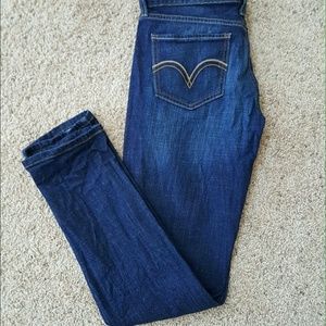 Levi's 524 Skinny Jean