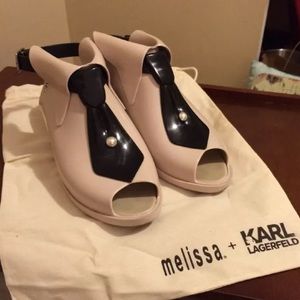 Karl Lagerfeld -Melissa tie shoes