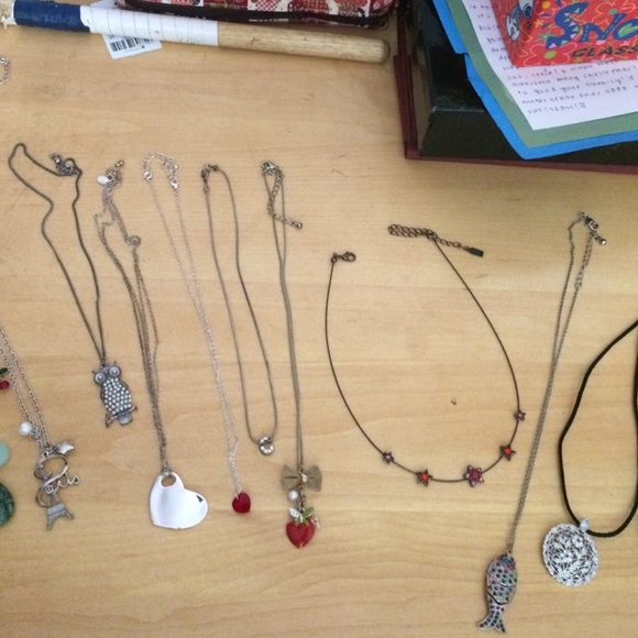 Necklace bundle - Picture 2 of 3