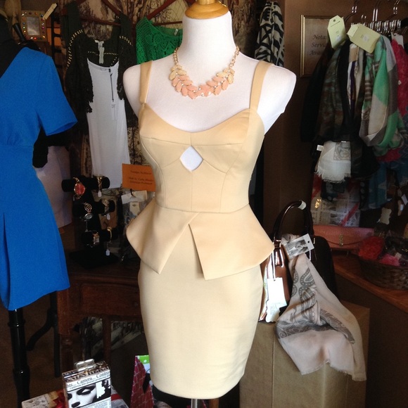 Cream Peplum Dress-HOST PICK 📍SALE PRICE📍 - Picture 3 of 4