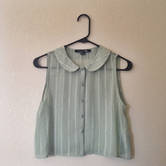 Forever 21 collared crop top