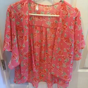 Pink floral kimono! Gently used,in great condition