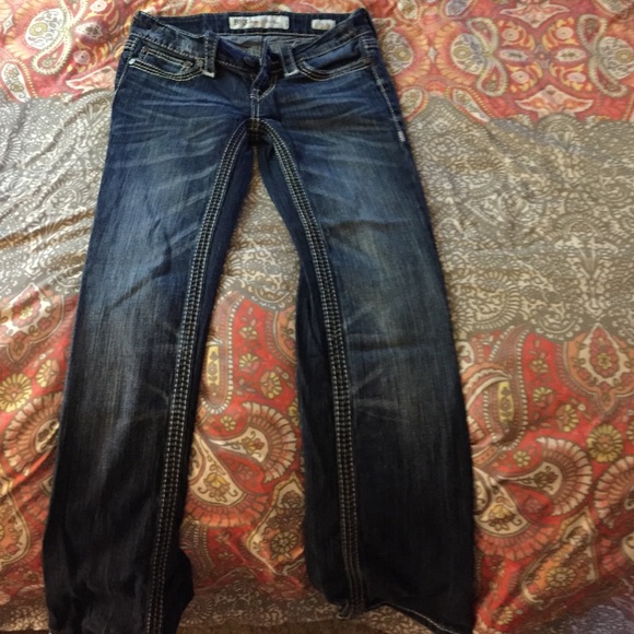 BKE jeans. Perfect condition Stella style 24R - Picture 3 of 4