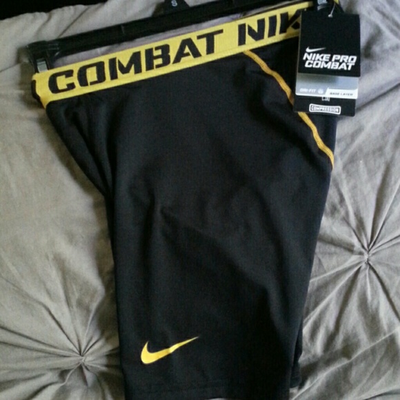 SOLD ❌❌Nike Pro Combat Core Compression - Picture 3 of 3