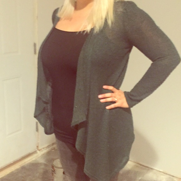 ✨CUTE OLIVE GREEN CARDIGAN✨