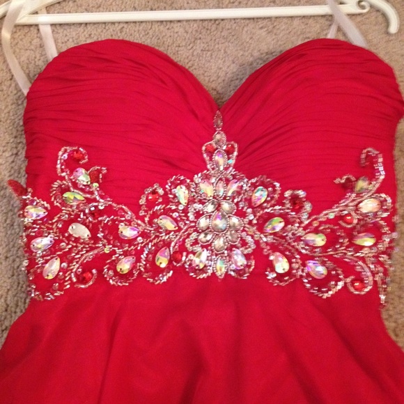 Aria Couture Prom Dress - Picture 3 of 4