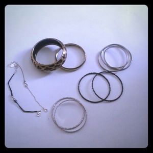 Bracelet/Bangle Set
