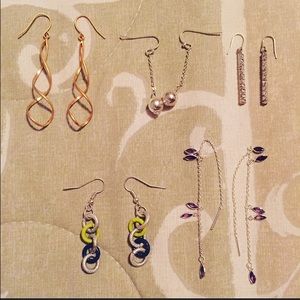 ⚡️FINAL SALE⚡️ FIVE Earrings for one low price