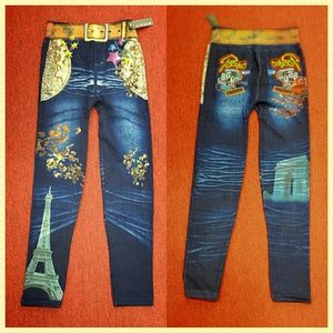 🚫SOLD. Printed leggings