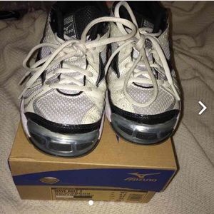 Mizuno Volleyball Shoes