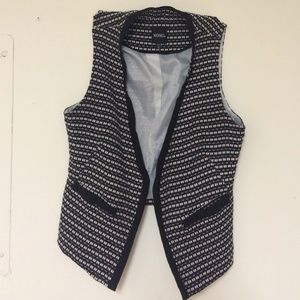 ADORABLE SIZE XL VEST FROM XOXO