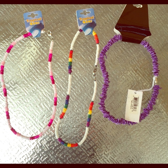 3 Tropical necklaces NWT! 💜🌴