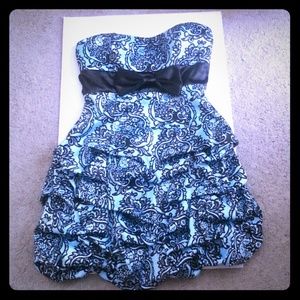 Cute Strapless Prom/Homecoming Dress