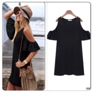 ❗️NEW ITEM❗️Open Shoulder Black Dress