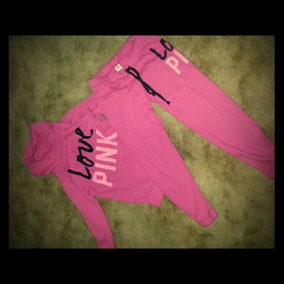 Love pink Victoria secret sweat outfit