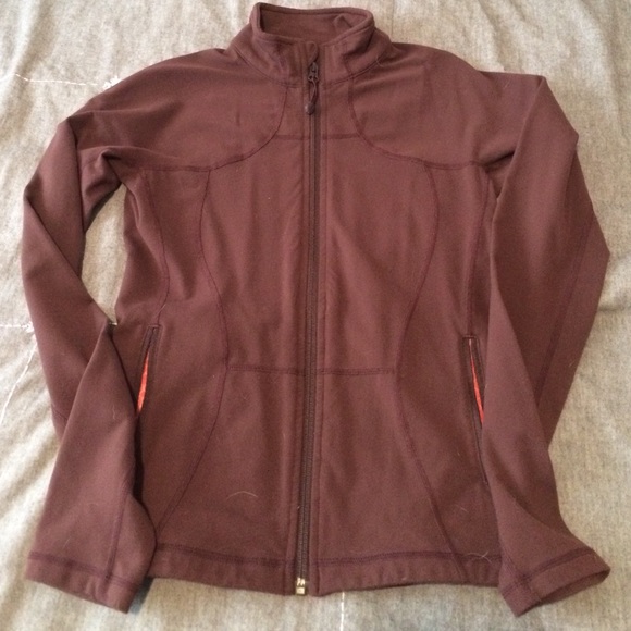 🎀💕 Lululemon running jacket