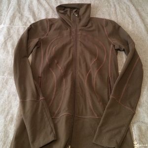 💕🎀 Lululemon running jacket