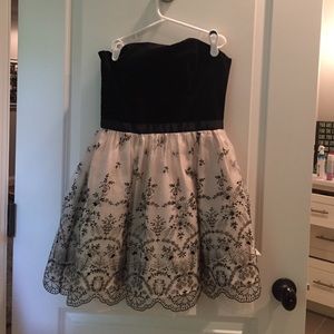 Black and White Betsey Johnson Dress