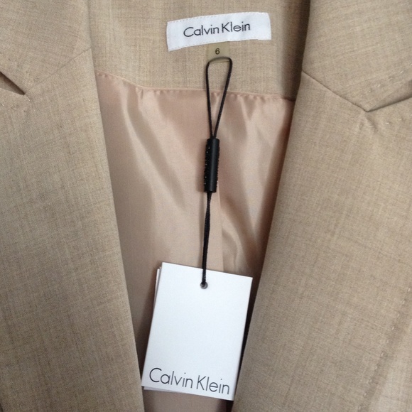 Beige Calvin Klein Blazer - Size 6 - Picture 2 of 4